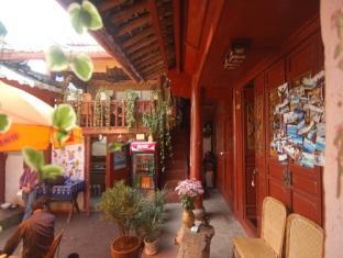 Overseas Inn 丽江 外观 照片